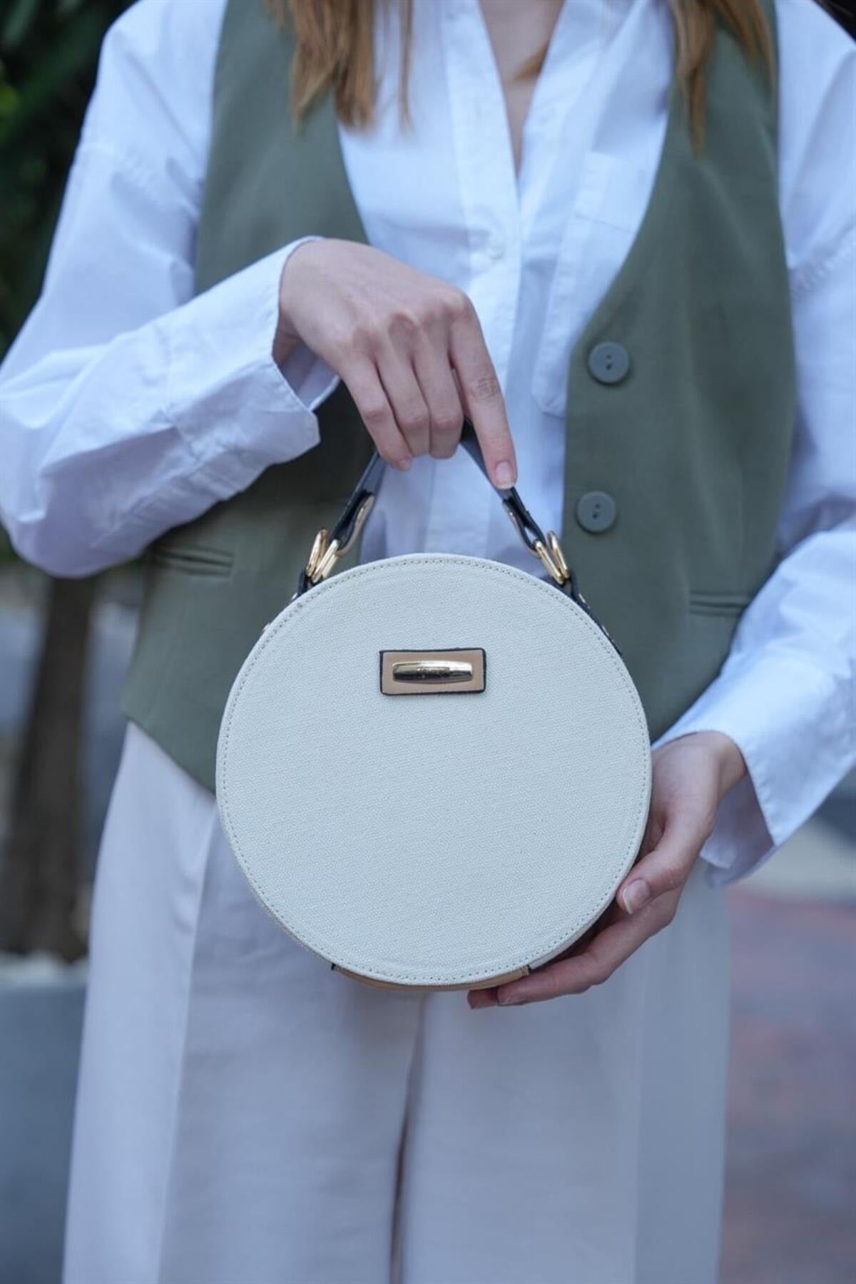 Canvas- Cream Black Women'S Round Shoulder Bag