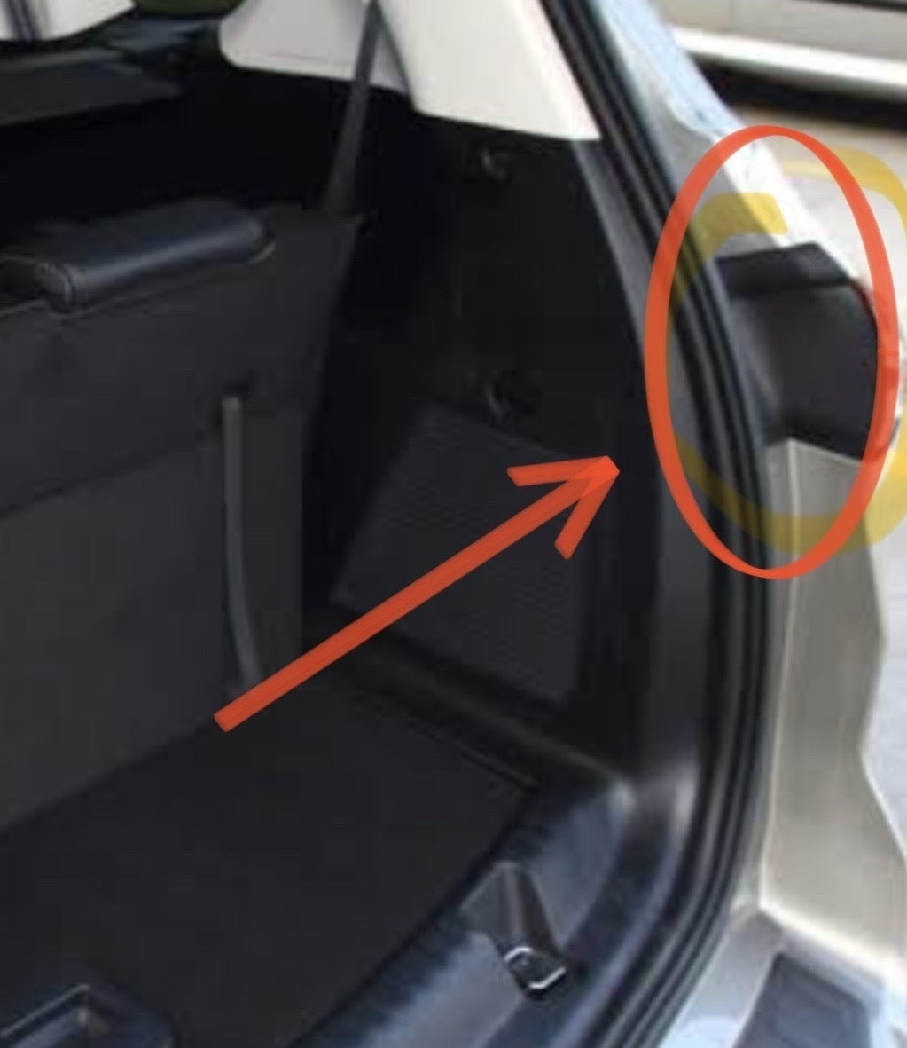 Ford C-Max Uyumlu Arka Stop Yan Kapağı