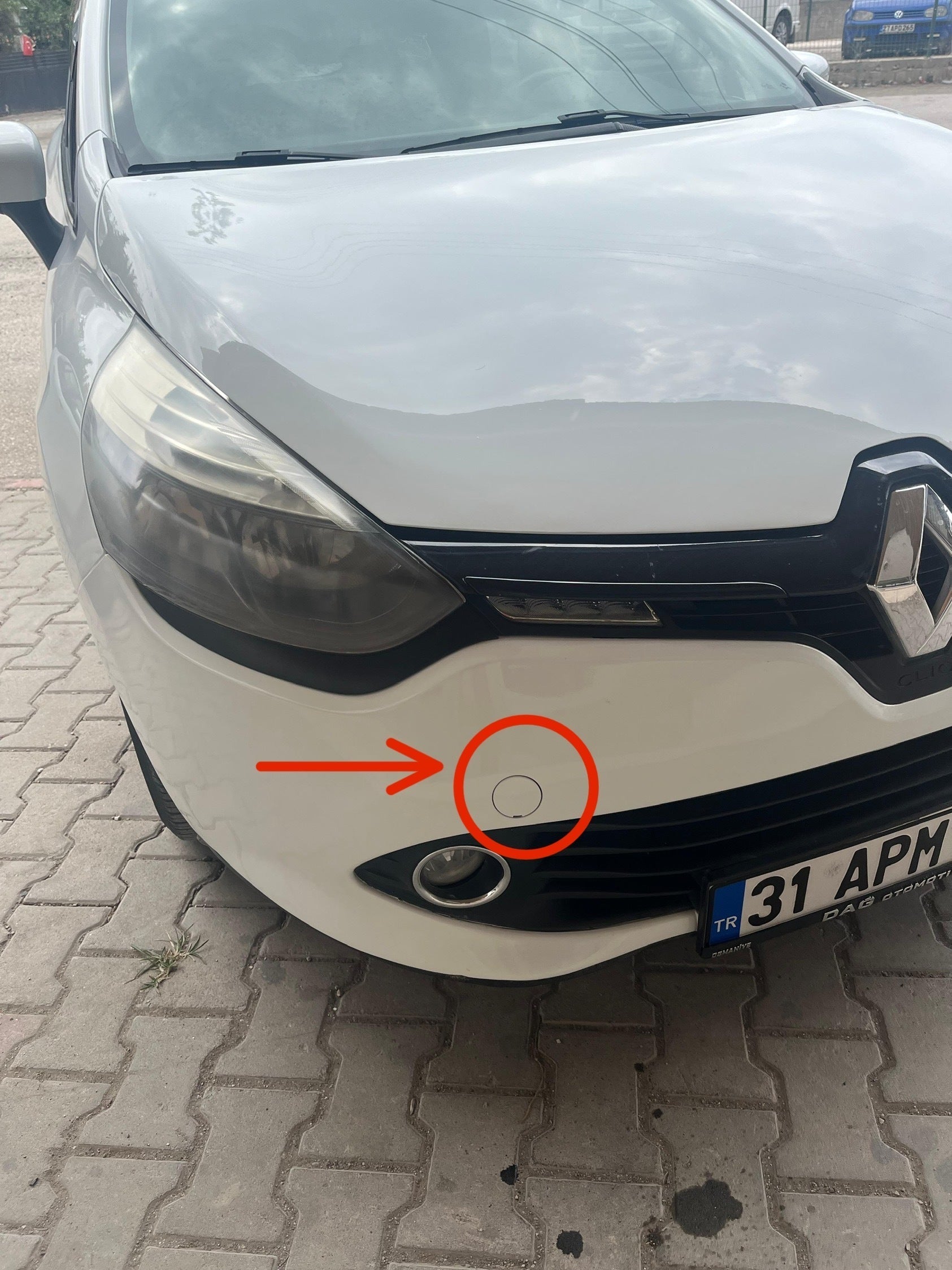 Renault Clio MK4 Uyumlu Çeki Demir Kapağı