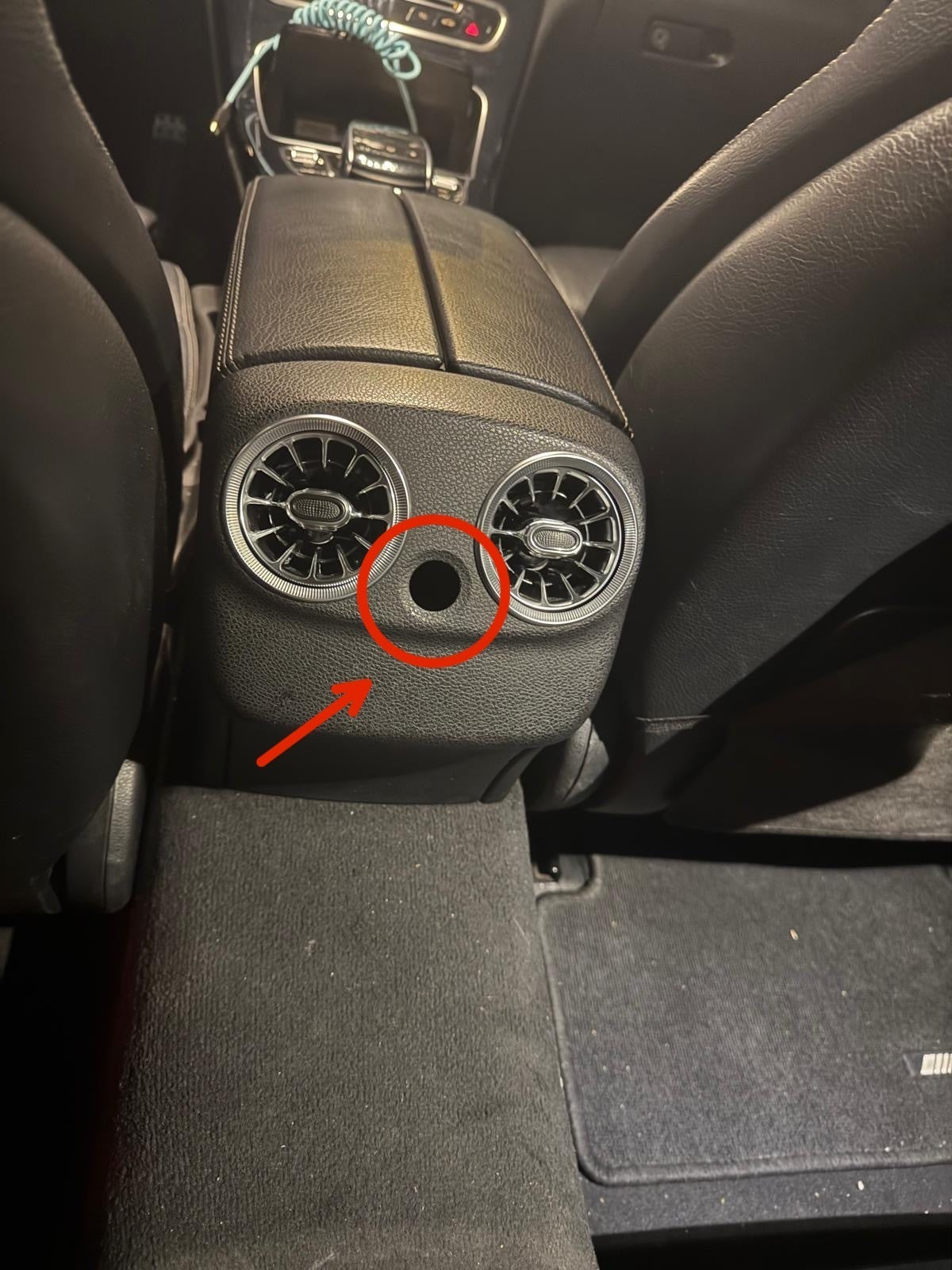 Mercedes W205 Uyumlu Arka Kalorifer Izgarası Kapağı