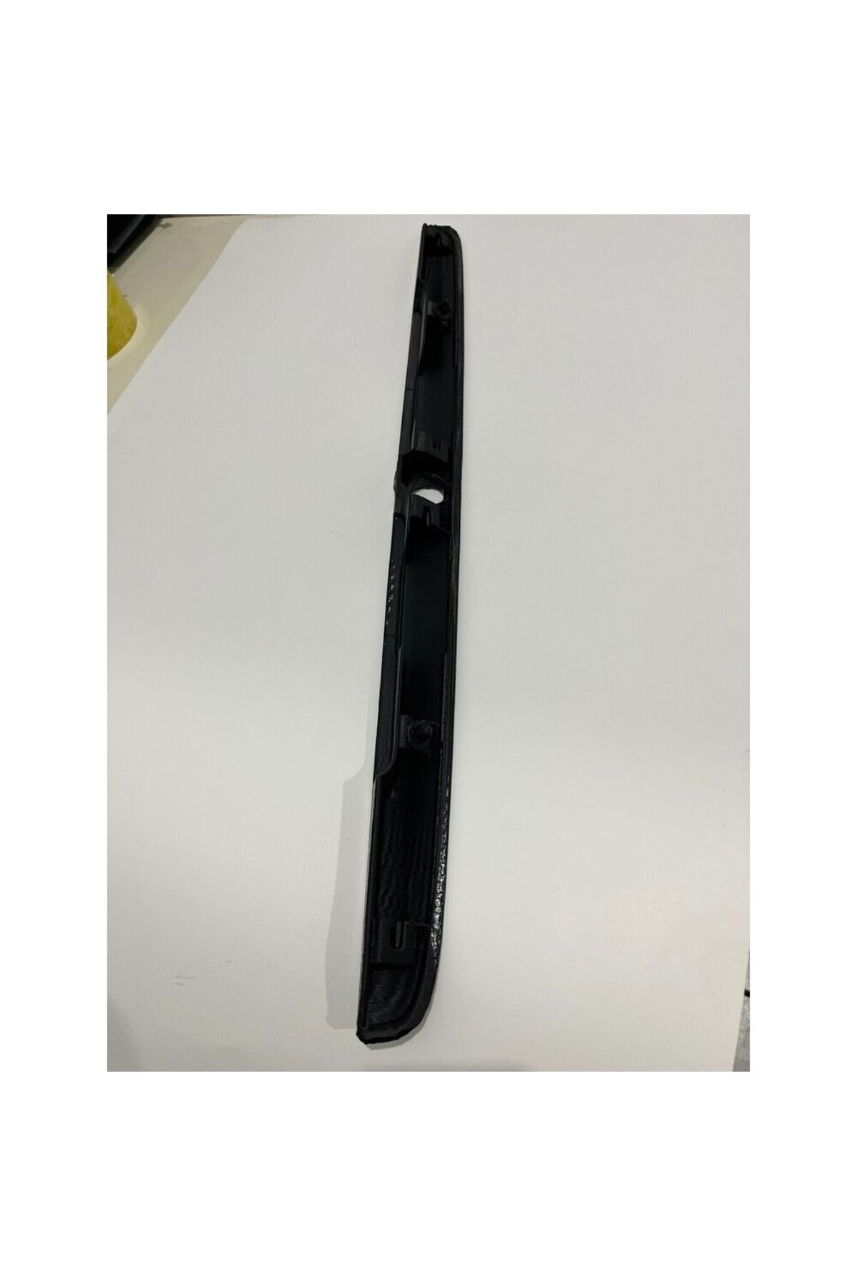 Toyota Corolla Terra Arka Plakalık Çıtası