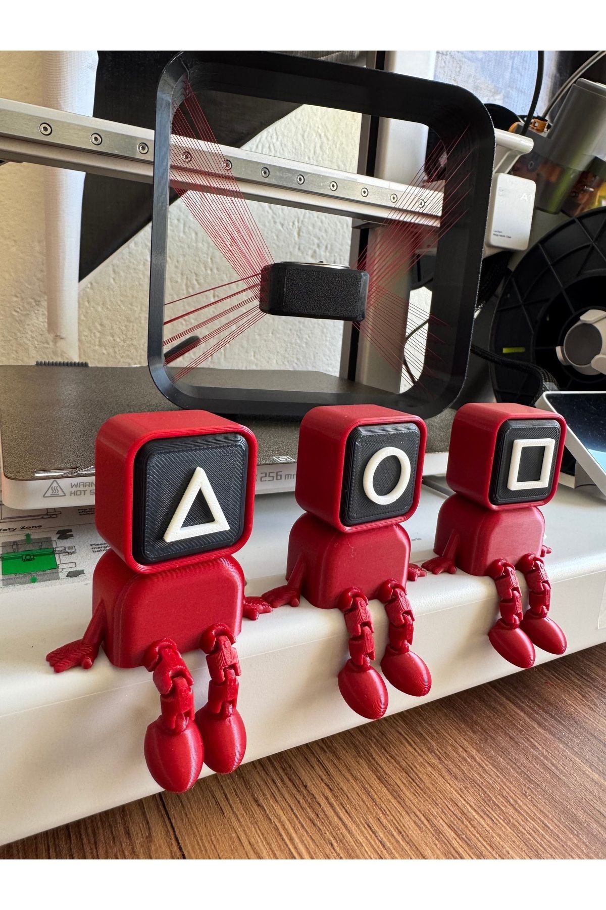Squid Game 3-Piece Sitting Figure 3D Print