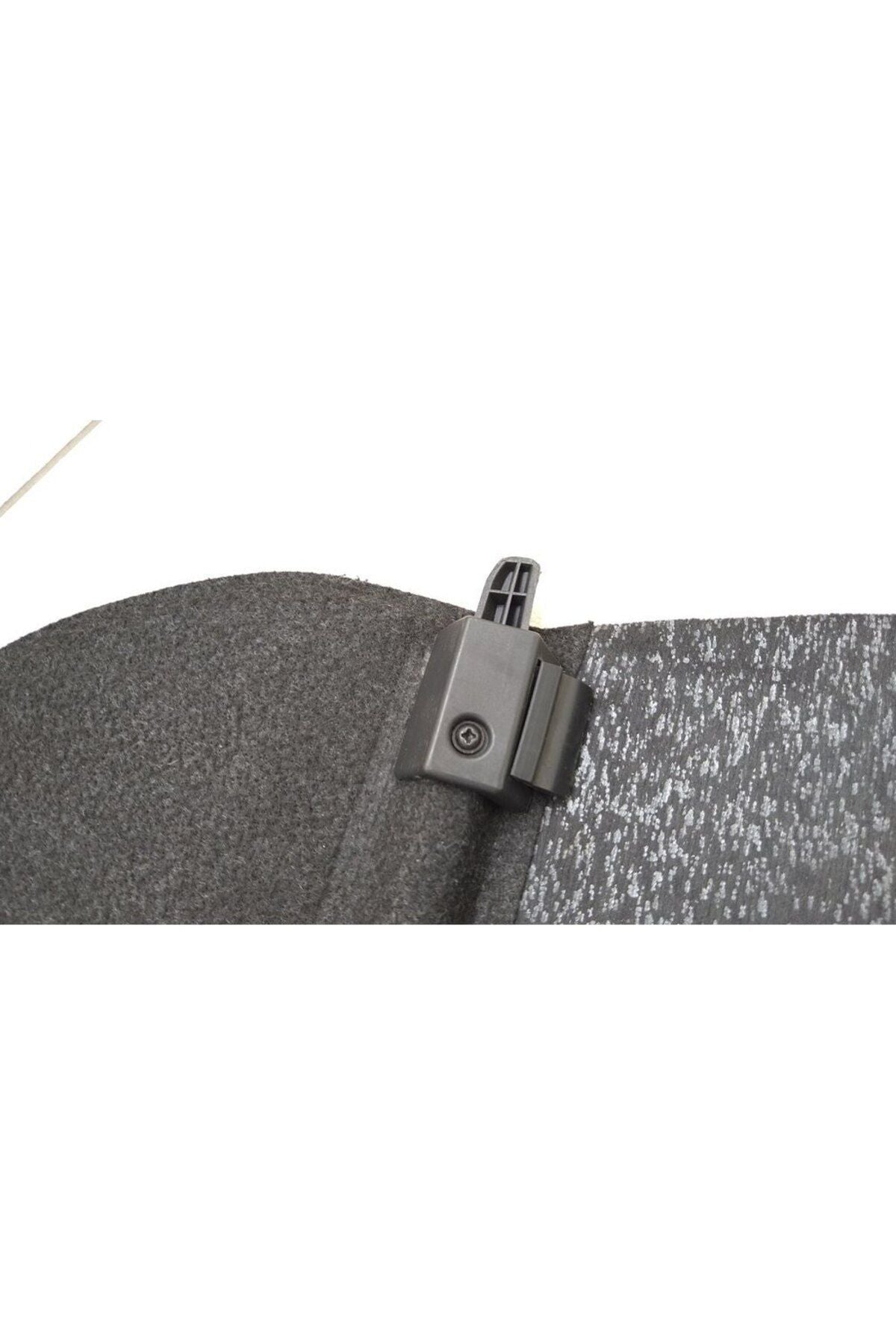 Reno Clio 3 luggage compartment handle