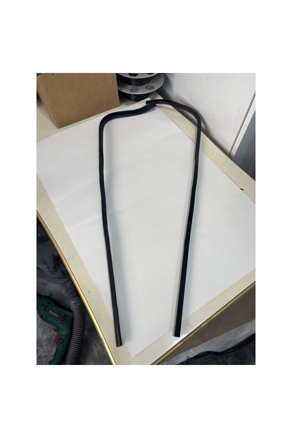 Mercedes G class arka tavan çıtası