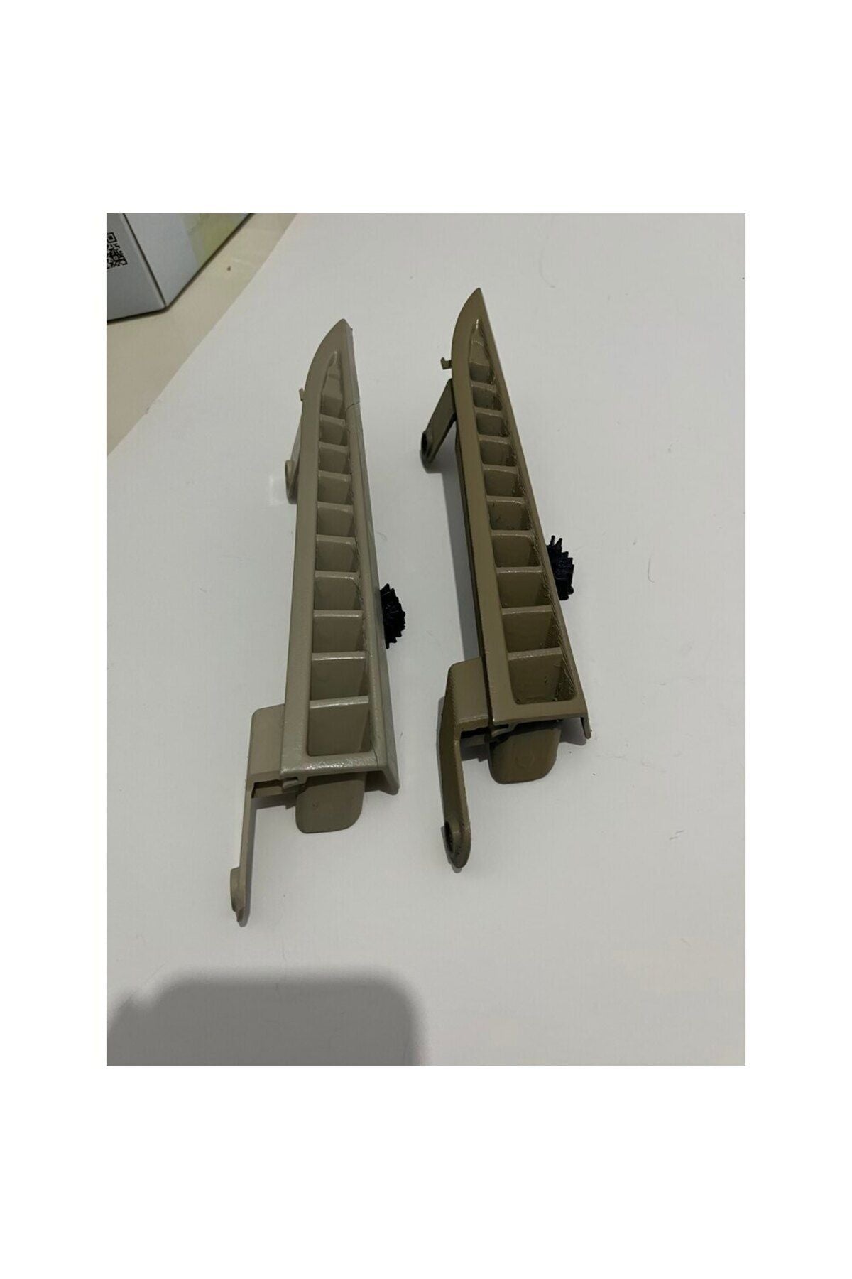 Bmw e63-64 body window edge grille