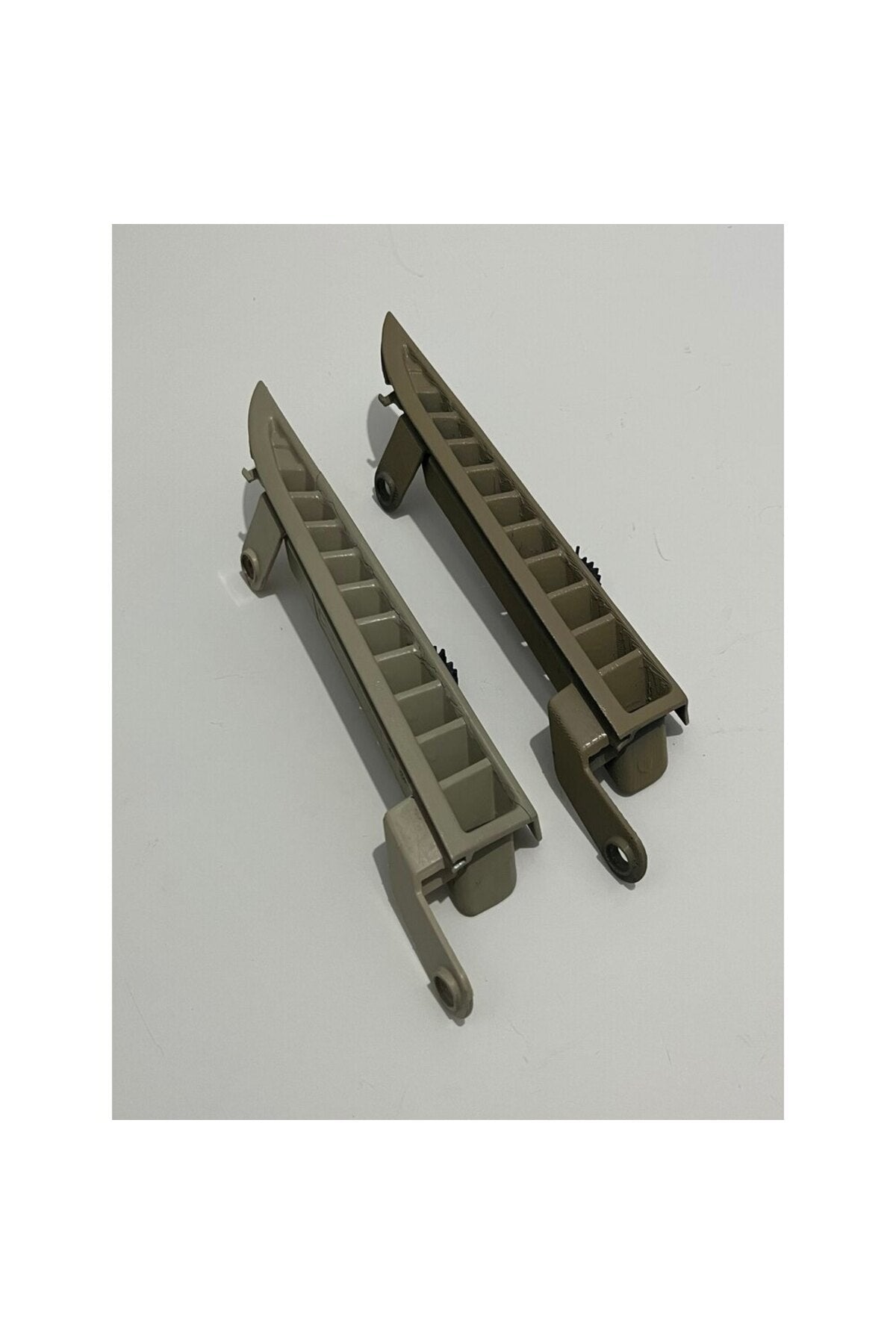 Bmw e63-64 Kasa Cam Kenarı Izgarası Sol Şoför Tarafı