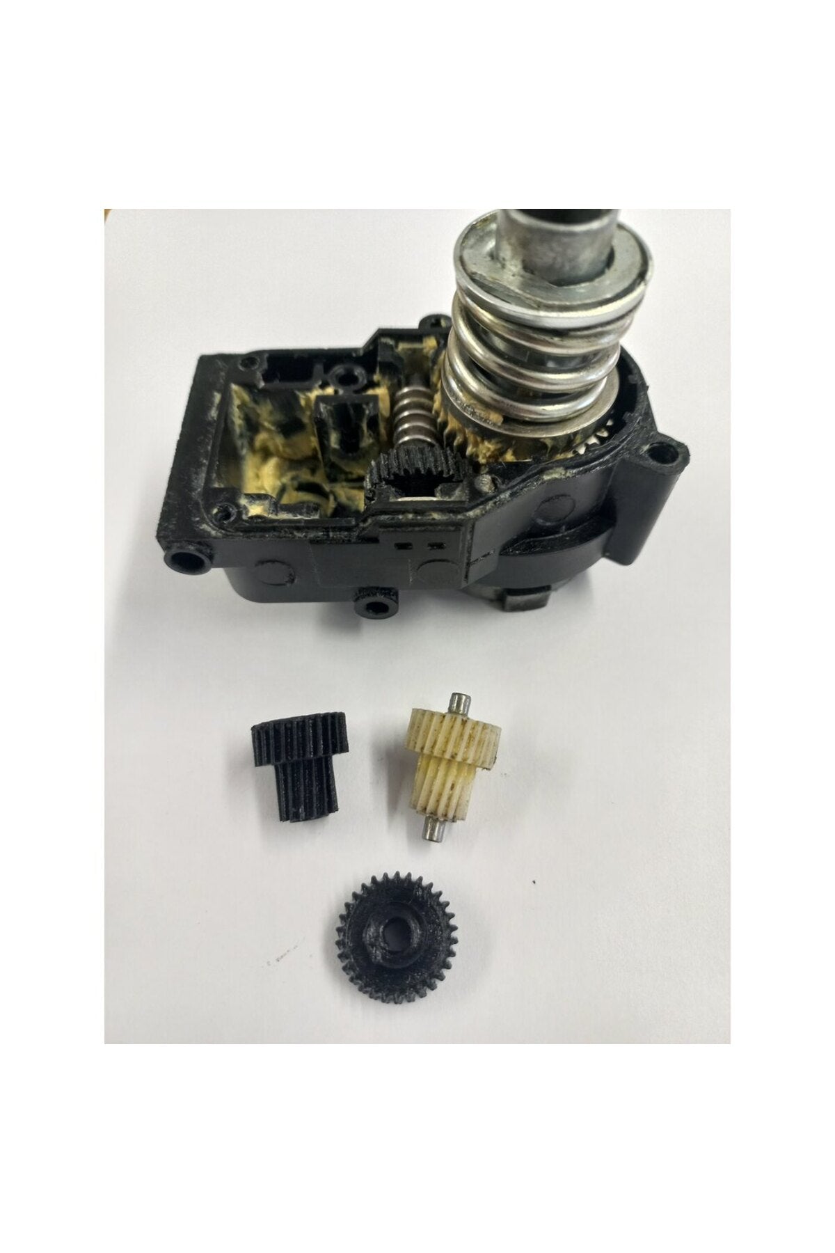 Hyundai i10-i20-i30 Uyumlu Ayna Çevirme Dişlisi