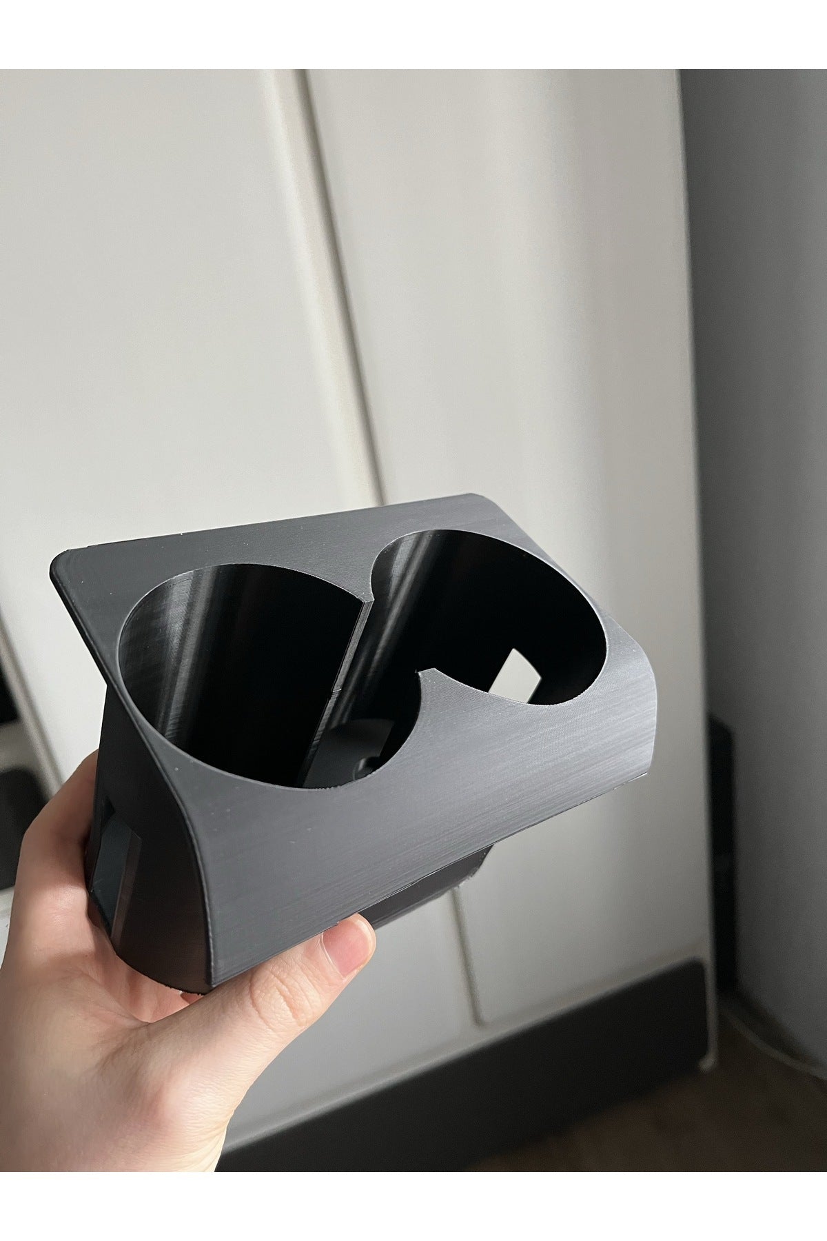 BMW E46 uyumlu arka küllük bardaklığı (siyah)