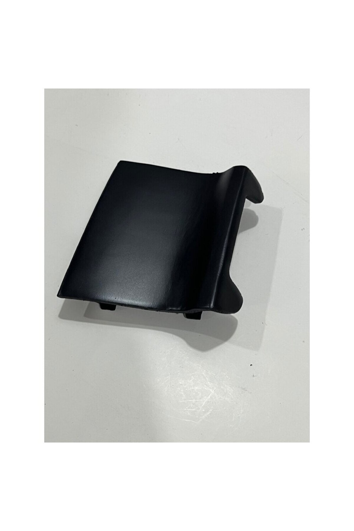 Audi A3 2009-2013 Uyumlu Arka tampon Çeki Demiri Kapağı