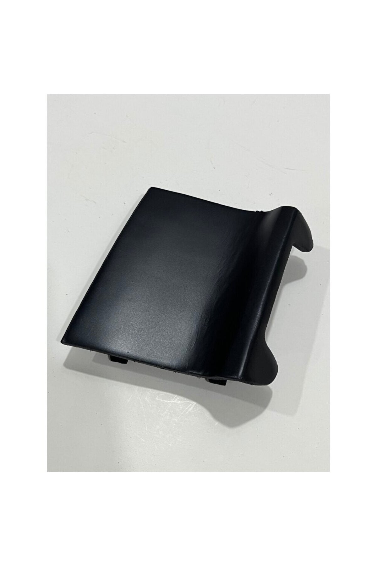 Audi A3 2009-2013 Uyumlu Arka tampon Çeki Demiri Kapağı