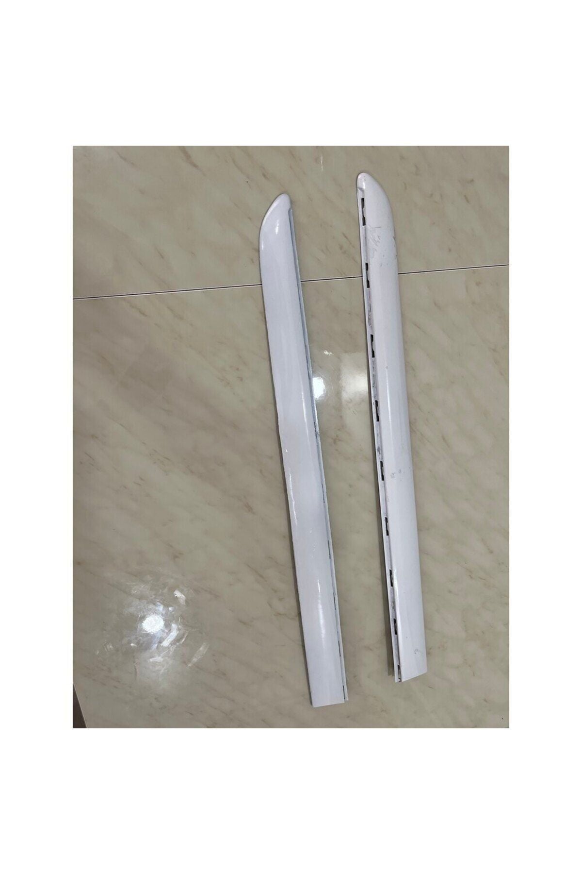 Peugeot 207 Station Wagon rear door strip