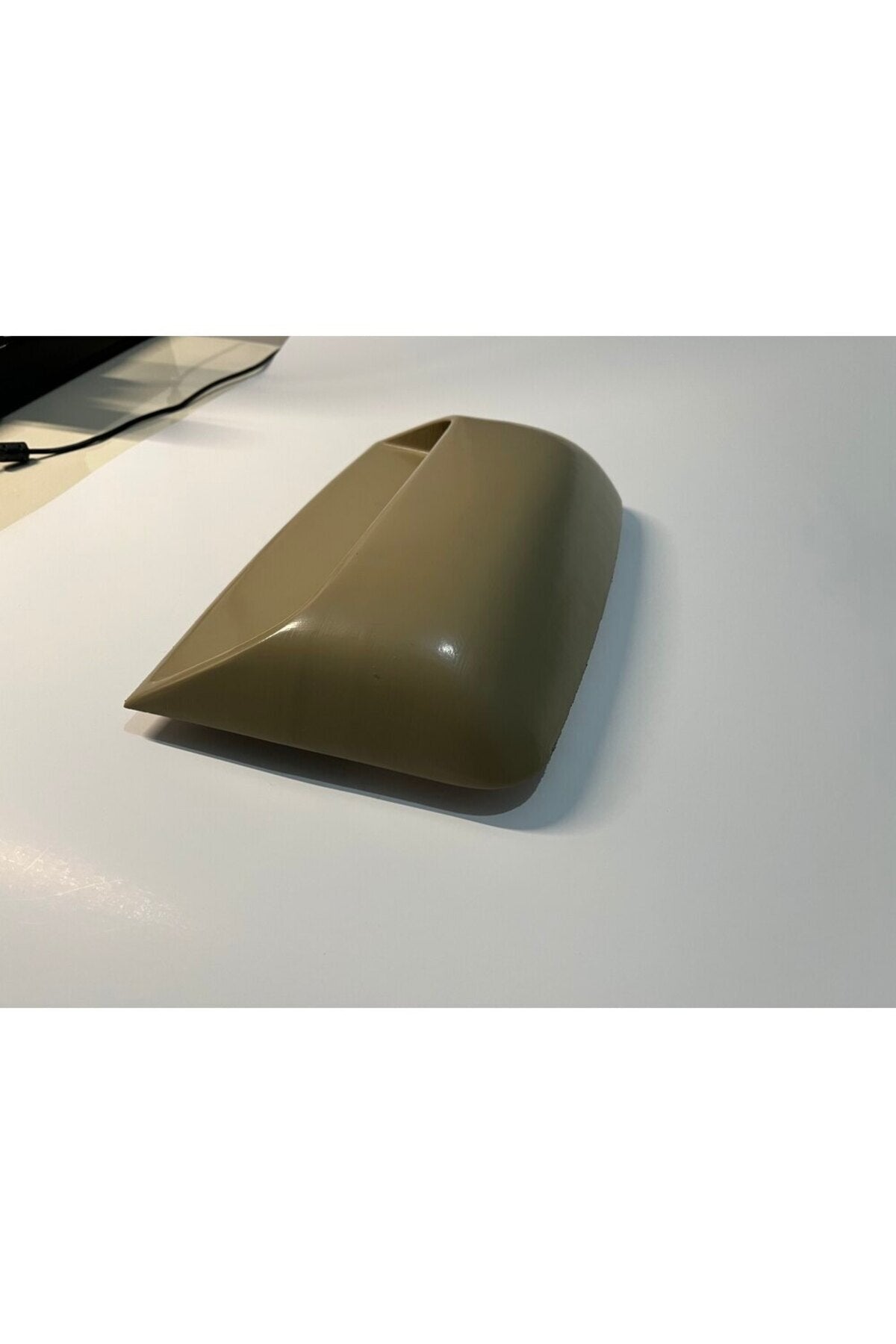 Toyota Avensis (03-09) Uyumlu  Arka Stop Kapağı