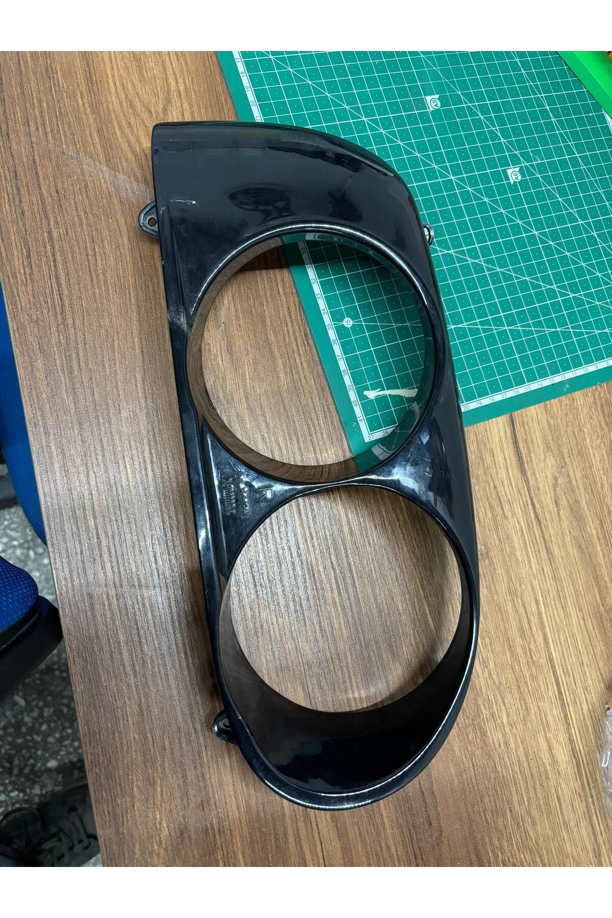 Volkswagen Golf-3 MK-3 headlight frame