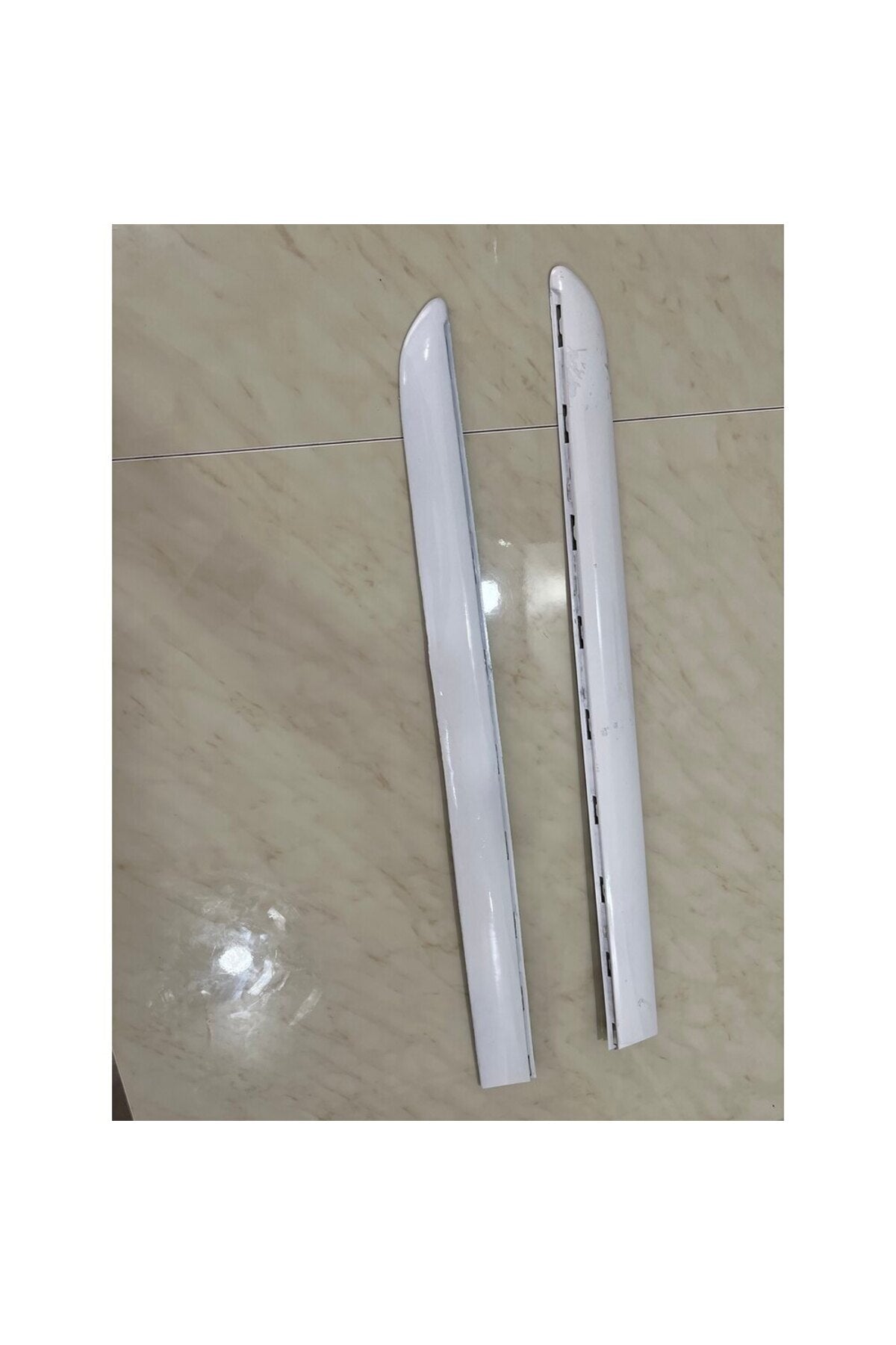 Peugeot 207 Station Wagon arka kapı bandı