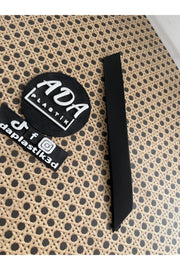 Clio 4 ön cam kenarı bakelit