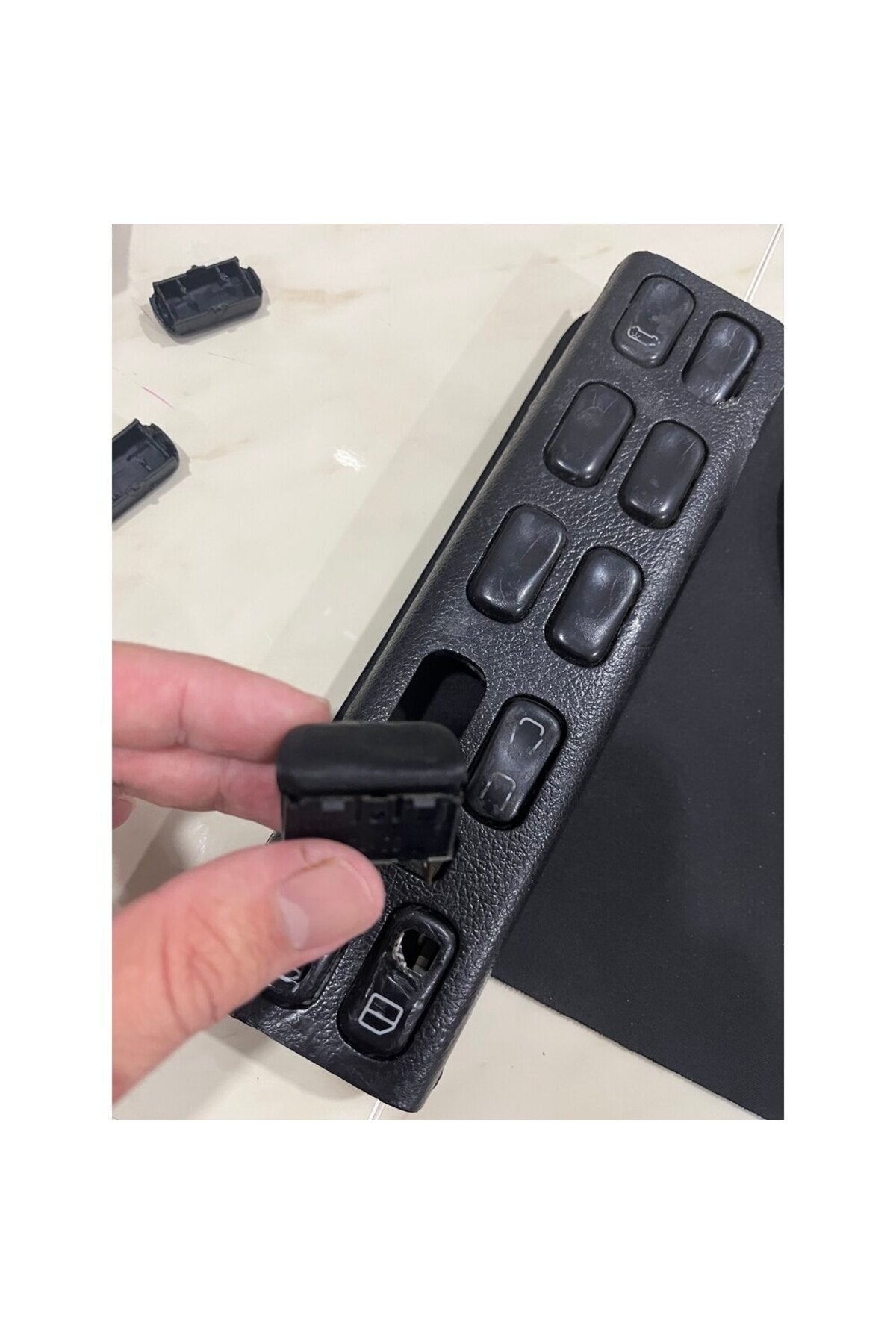 Mercedes Vaneo w414 cam düğmesi