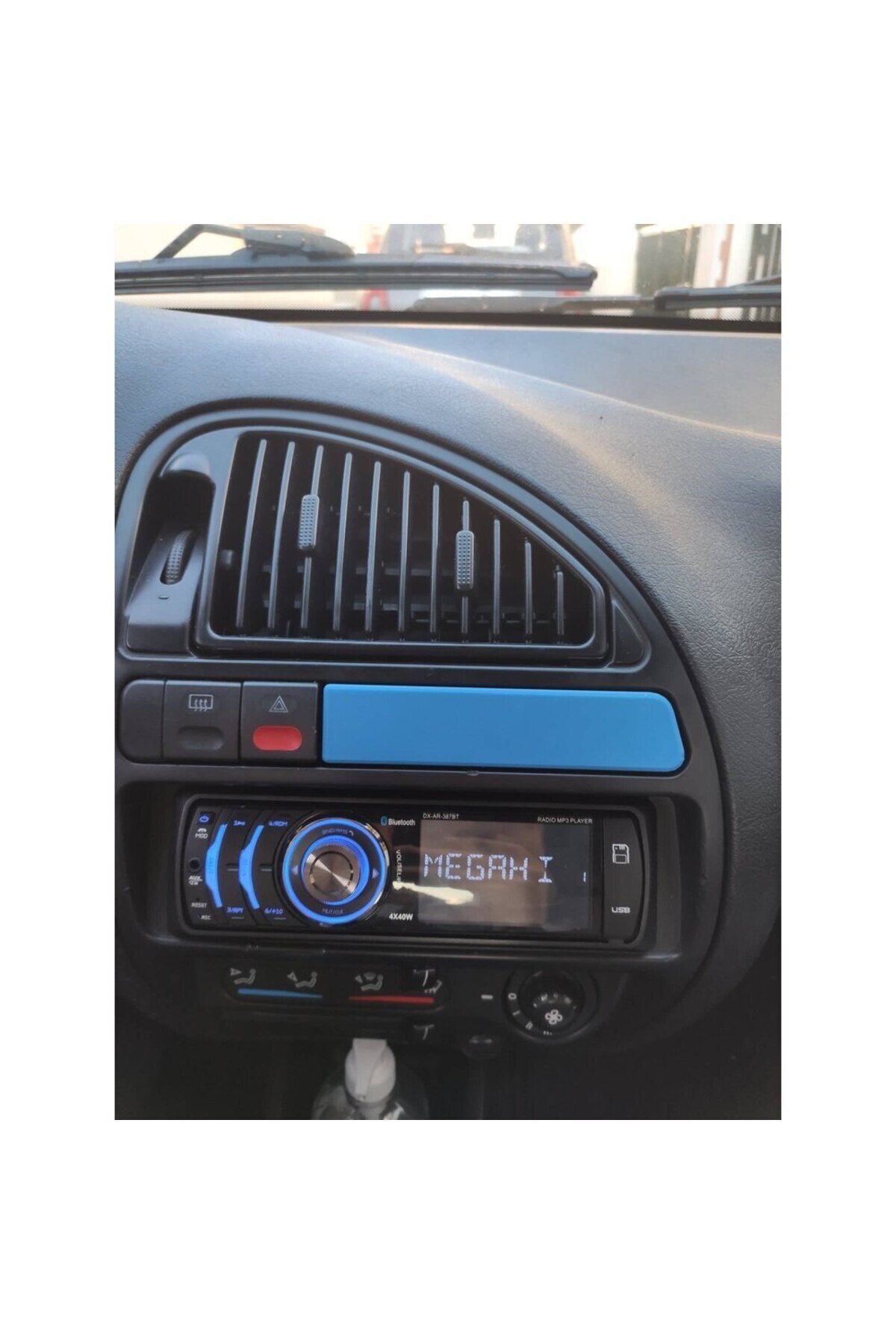 Citroen saxo orta düğme plastiği