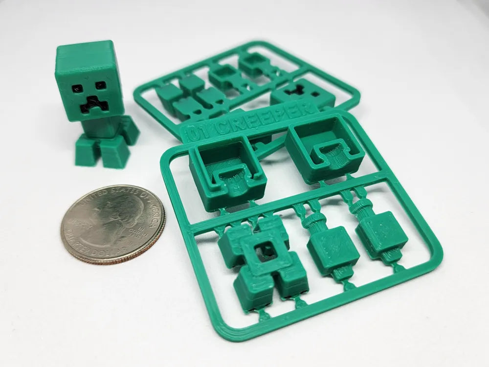 Pikselli Yeşil Canavar Mini Figür – 3D Baskılı Anahtarlık