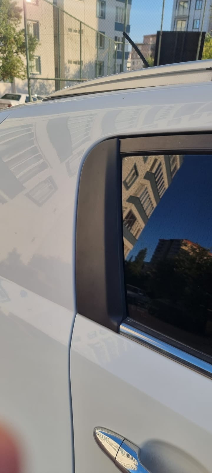 Kia Sportage Uyumlu Arka Kapı Dış Kapağı