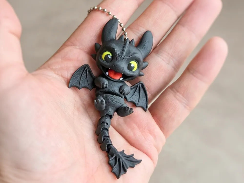 Eklemli Beyaz Ejderha Figürü – Esnek 3D Baskılı