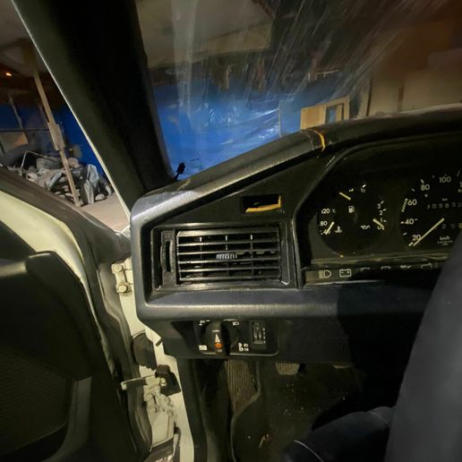 Mercedes 190 W201 Uyumlu Sol Havalandırma Iziği Çerçevesi