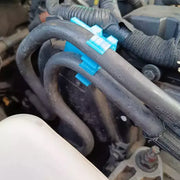 Volvo V50 uyumlu Tutucu (Parça)