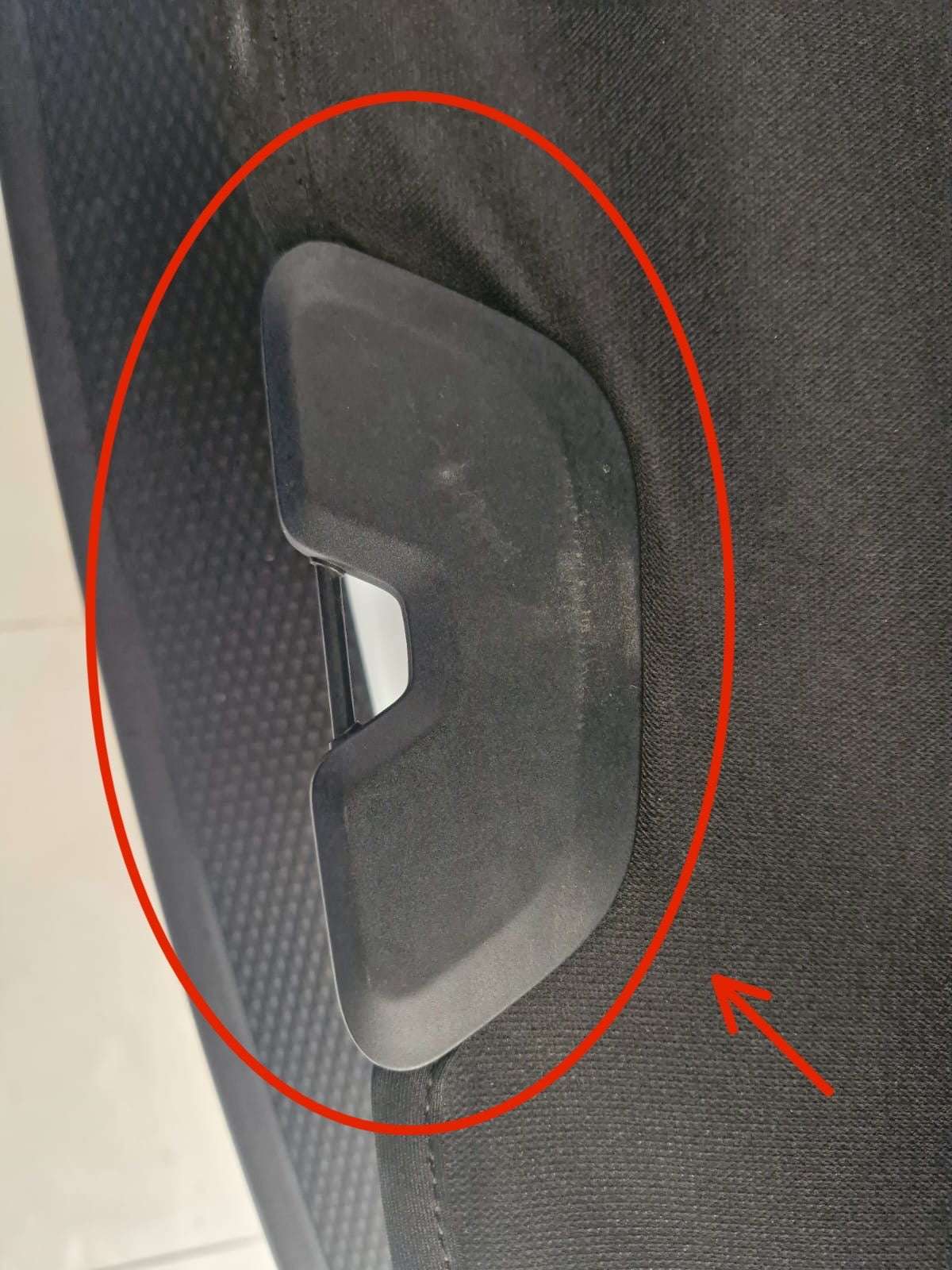 Ford Kuga Uyumlu Arka Perde Tutamağı