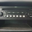 1DIN Peugeot 207 ve 207cc, Citroen C4 Telefon Tutucu