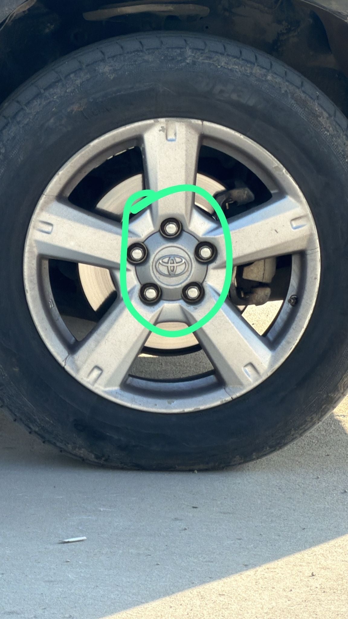 Toyota Land Cruiser Rav4 Uyumlu Wheel Wheel Hub Jant Göbeği