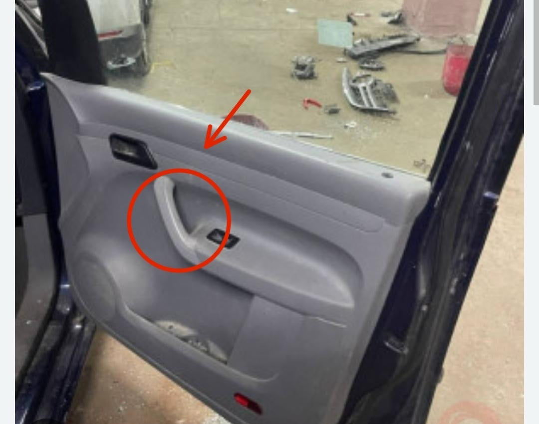 Volkswagen Caddy Uyumlu Kapı Kolu Kapağı (Sağ)