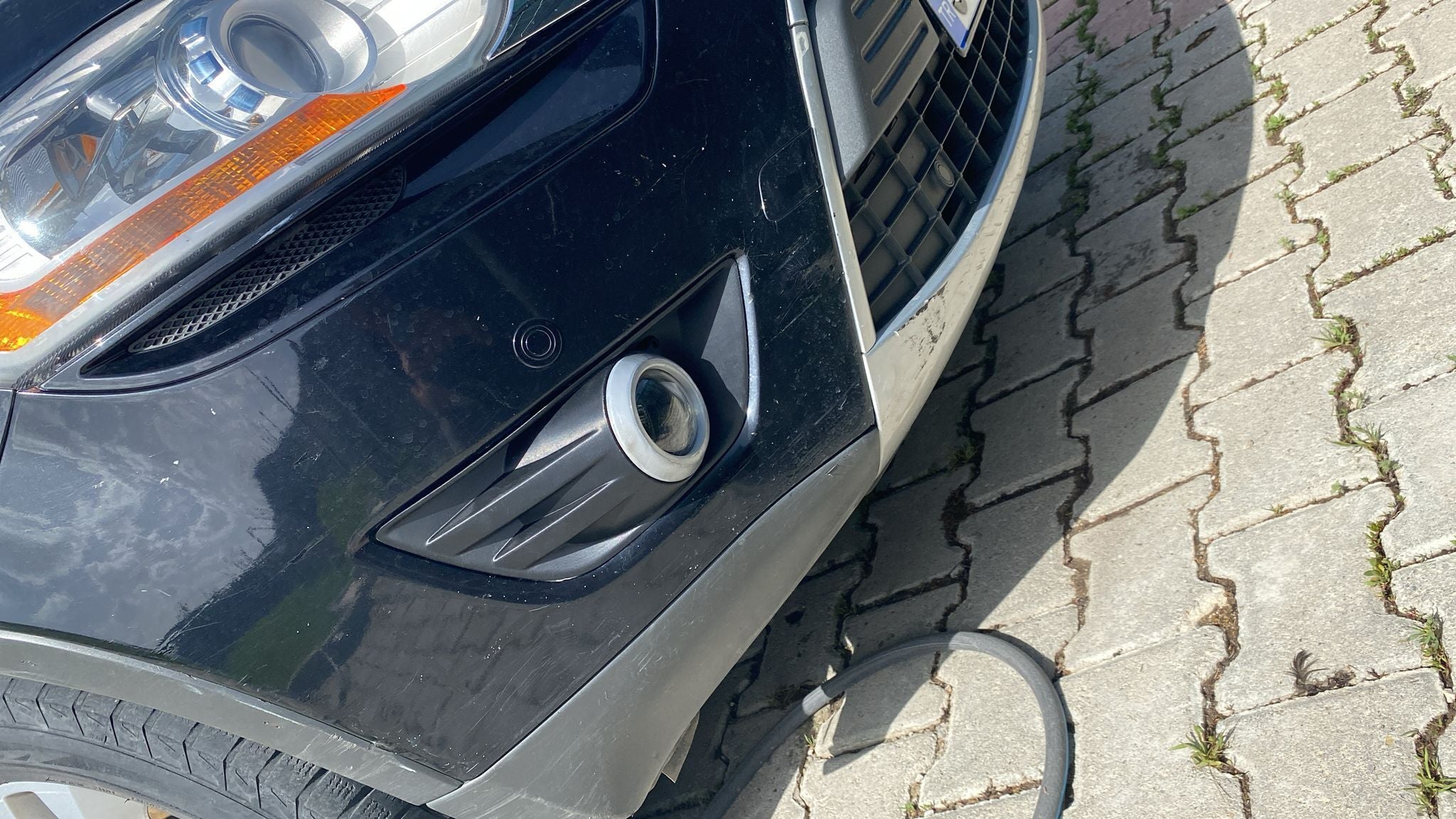 Ford Kuga Uyumlu Sis Farı Çerçevesi
