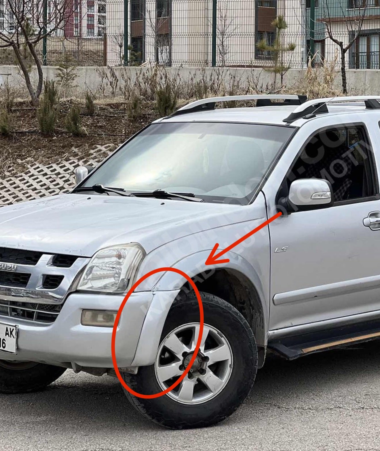 Isuzu D-Max Çamurluk Çıtası