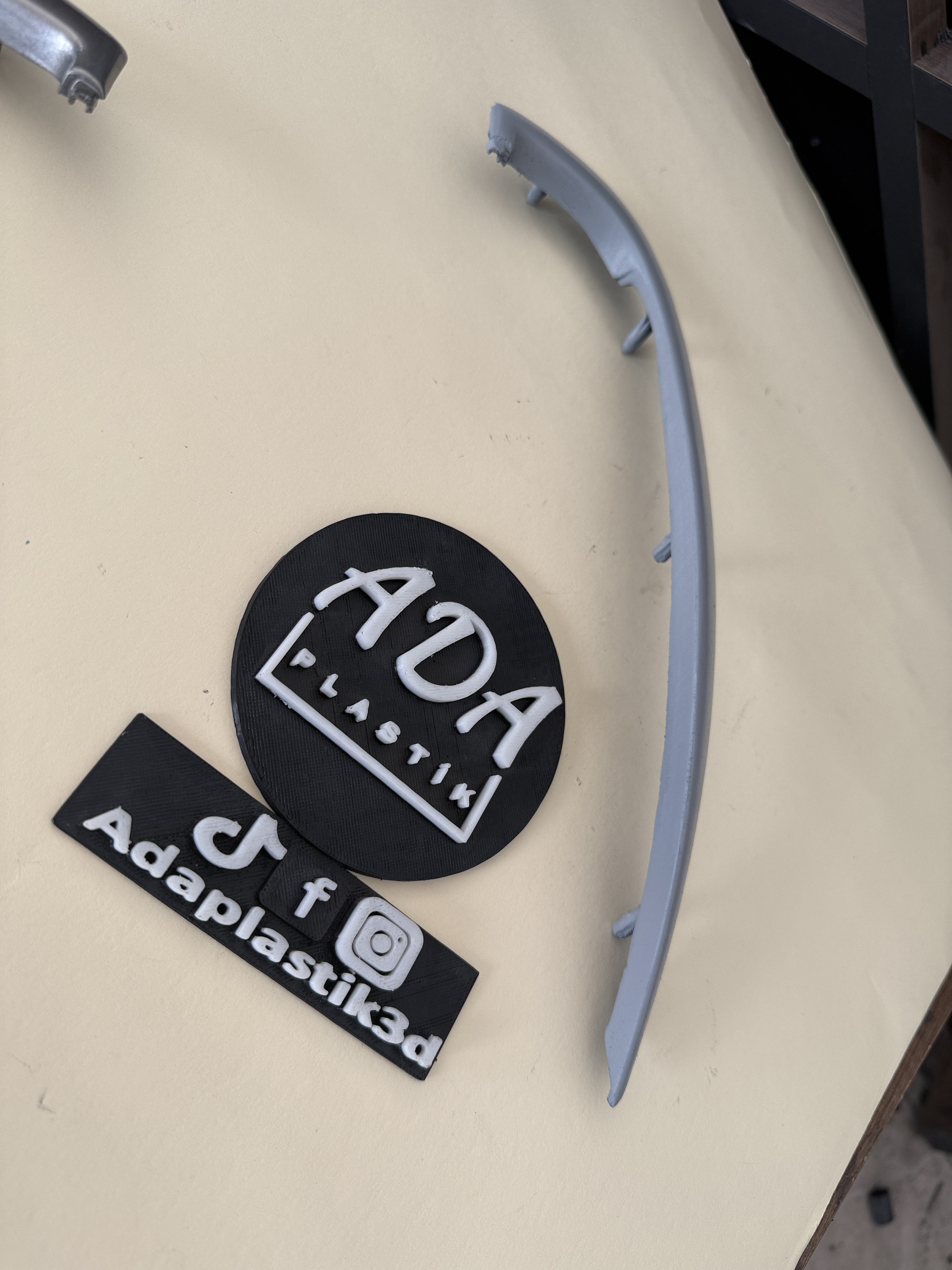 Chrysler Lhs Far Çerçevesi