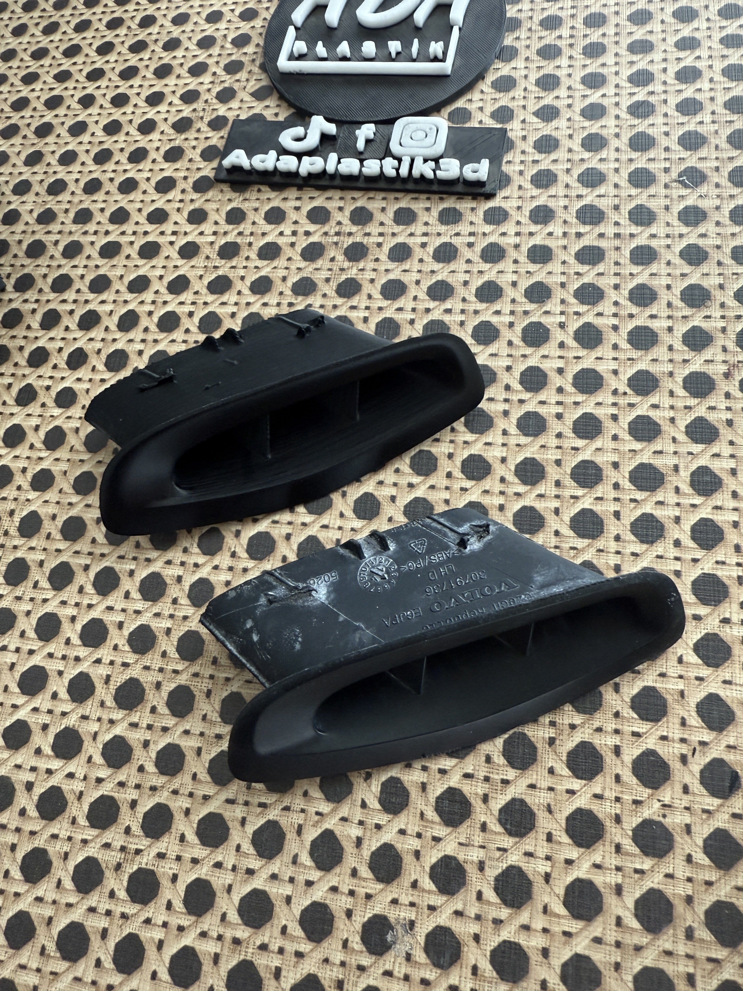 Volvo S60 Right Uyumlu Ventilation Izgarası (Sağ)