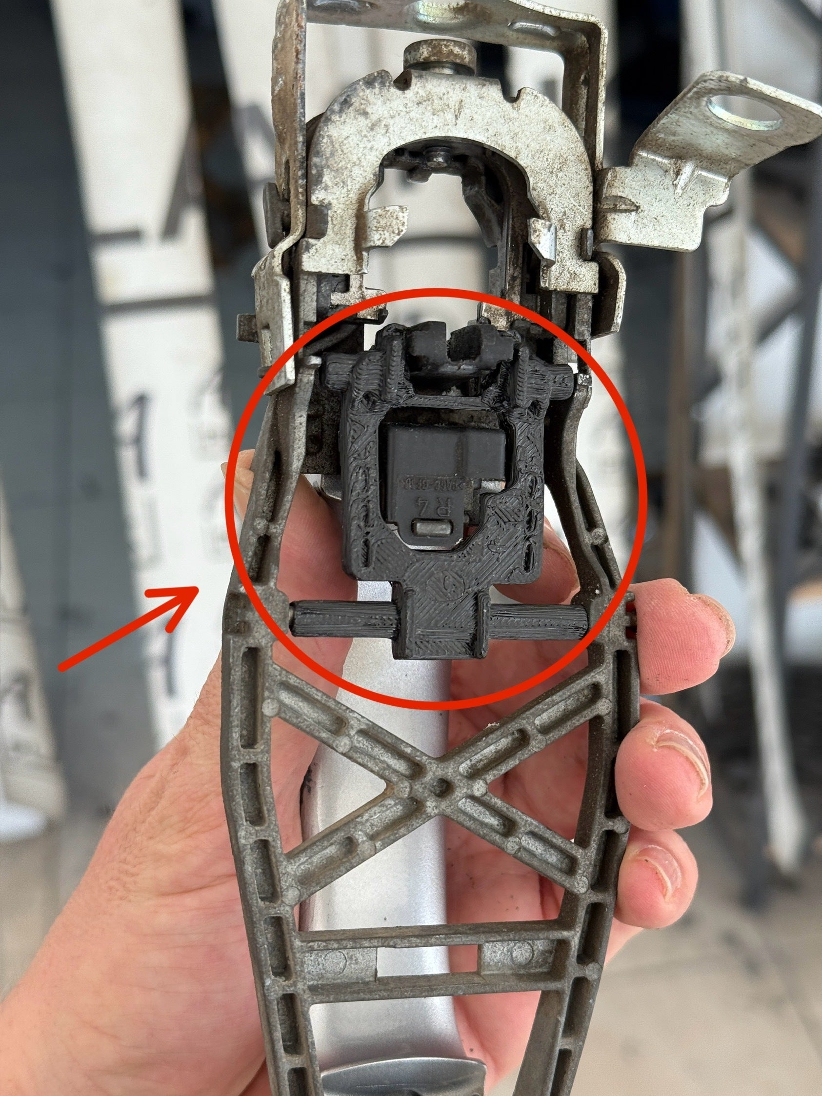 Volkswagen Transporter Part Uyumlu Kapı Kolu Parçası