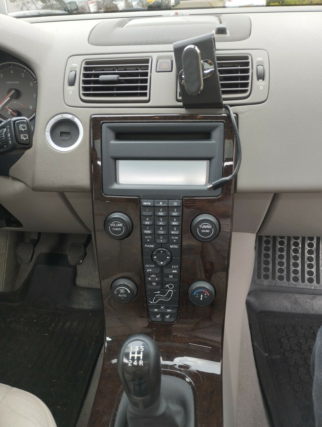 Volvo V50 Uyumlu Carkit