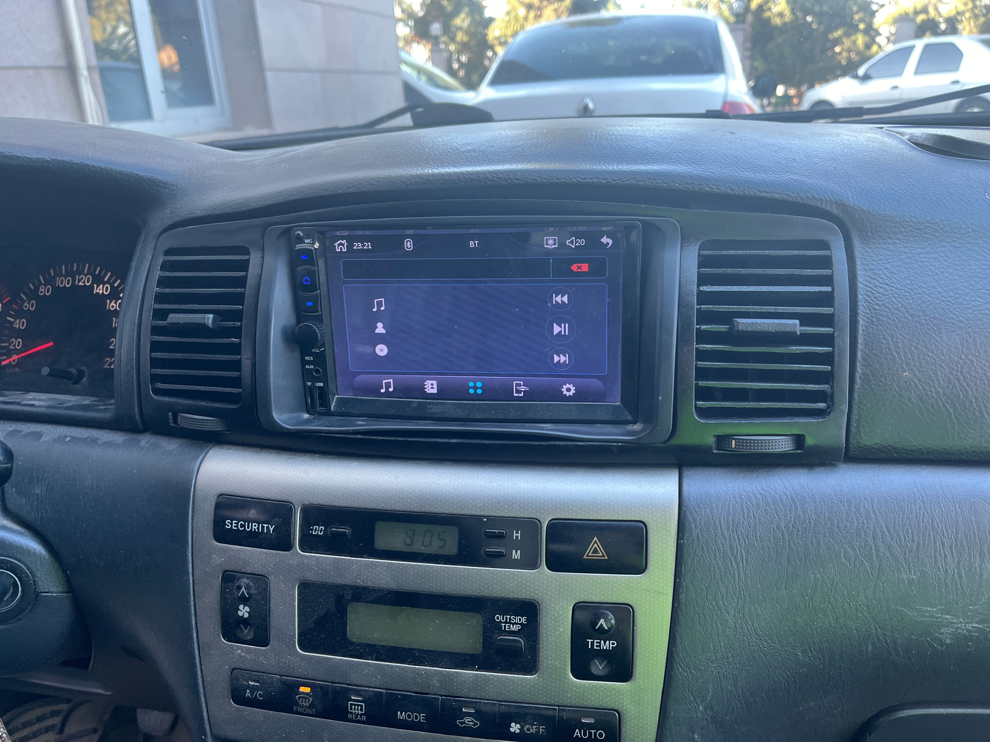Toyota Corolla Terra Uyumlu Kalorifer Izgarası Takımı