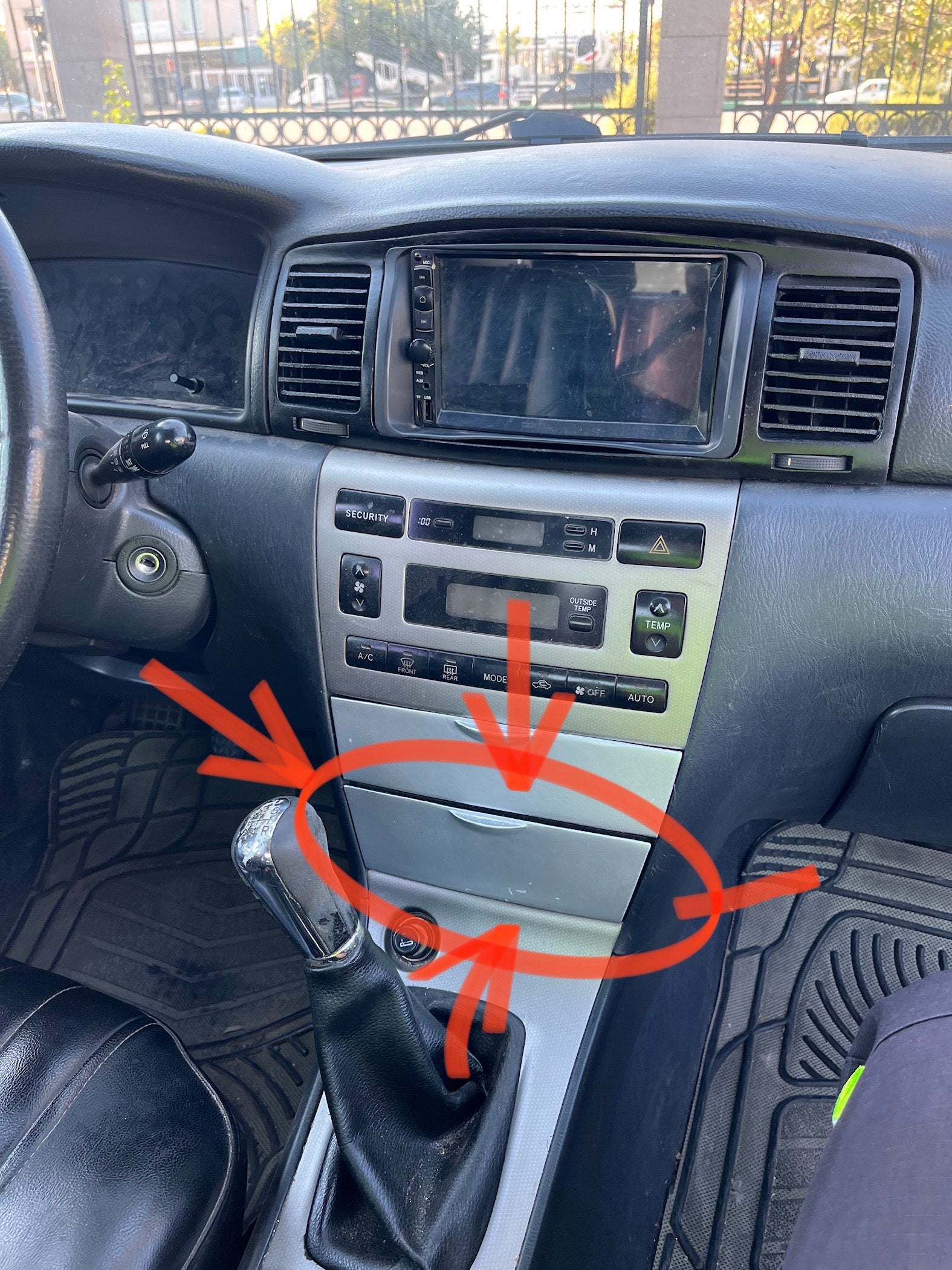 Toyota Corolla Uyumlu Alt Kapak