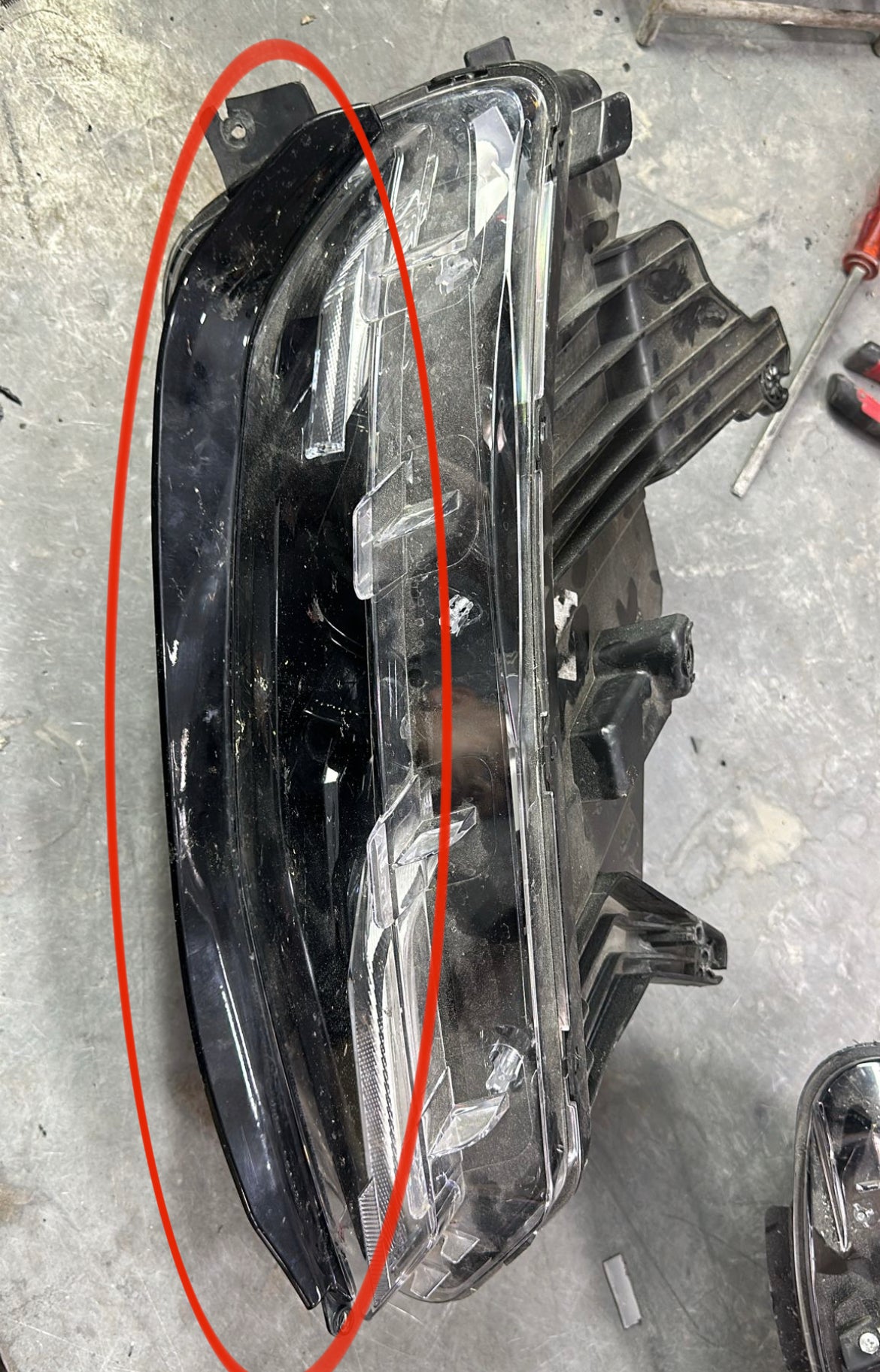 Chevrolet Camaro Uyumlu Far Alt Çıtası