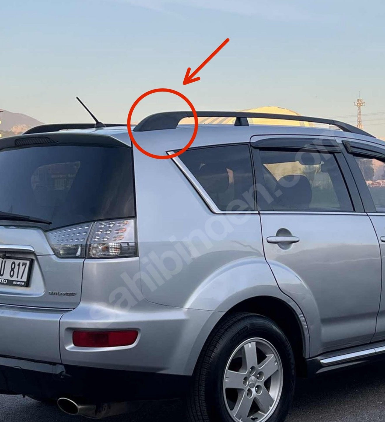 Mitsubishi Outlander Tavan Uyumlu Çıtası Arka Kapağı