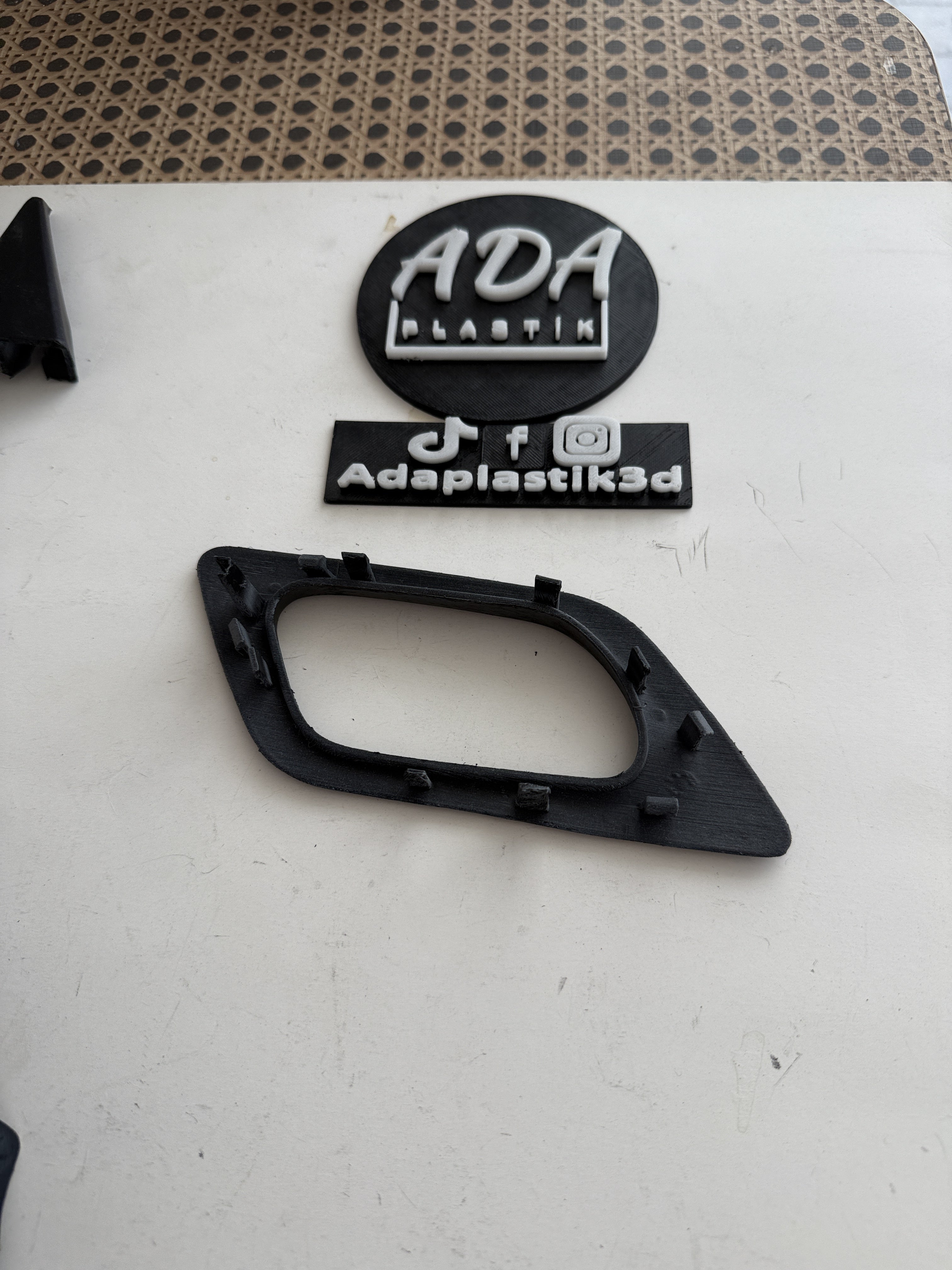 Citroen C4 Uyumlu Kapı Kolu Çerçevesi