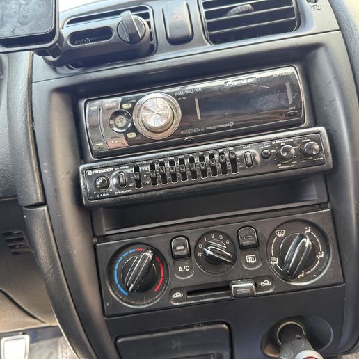 Mazda 623 Uyumlu Radyo Alt Kapağı