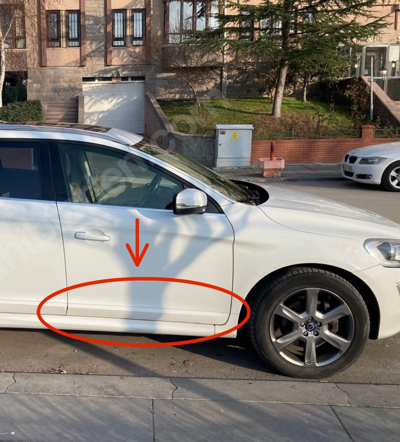 Volvo XC60 Uyumlu Ön Kapı Çıtası