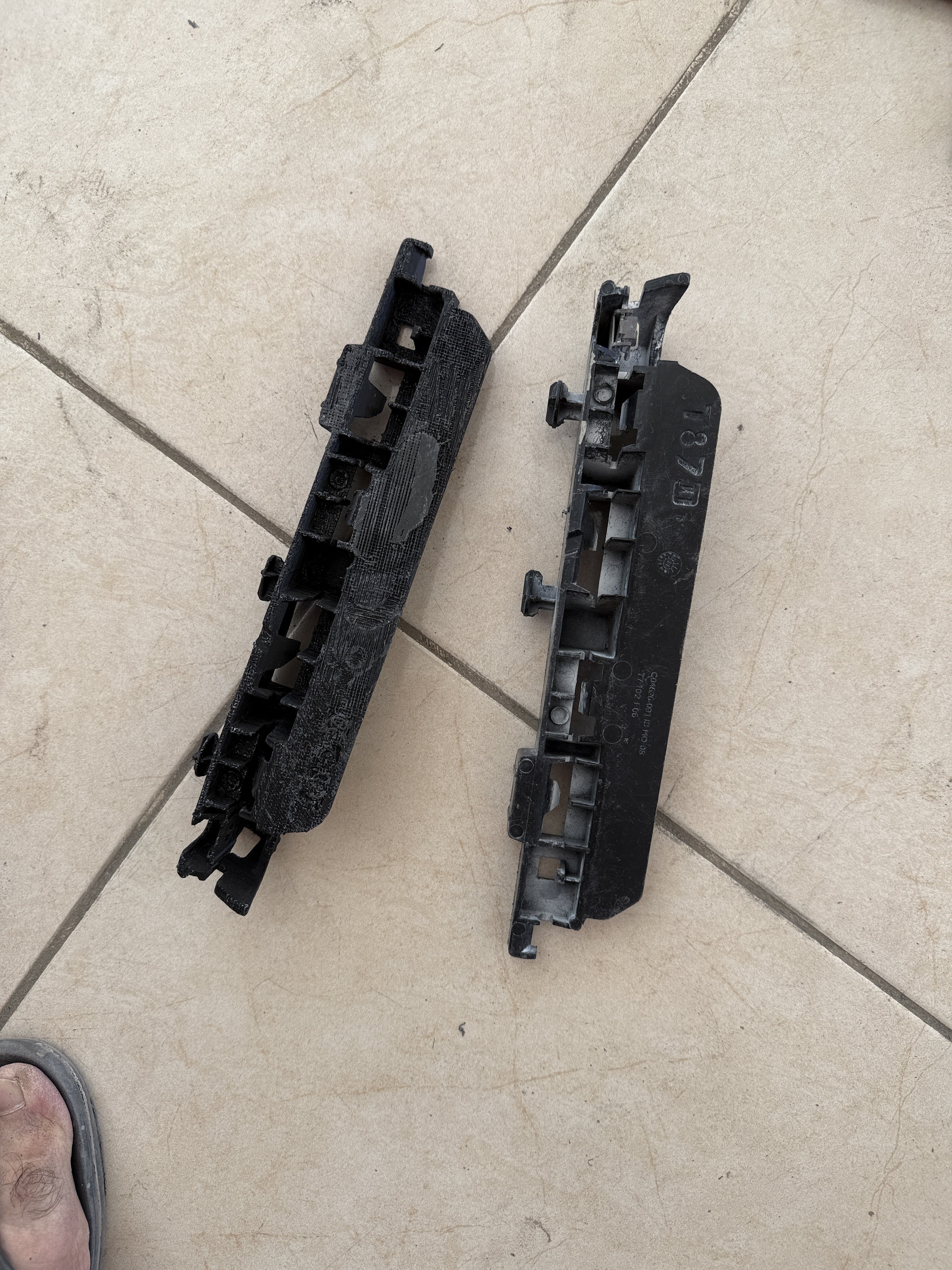 Peugeot 5008 Uyumlu Tampon Çamurluk Montaj Parçası