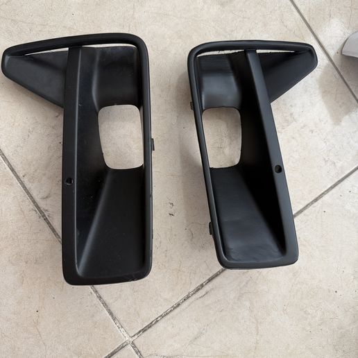 Volkswagen Amarok Uyumlu Sis Fari Cercevesi