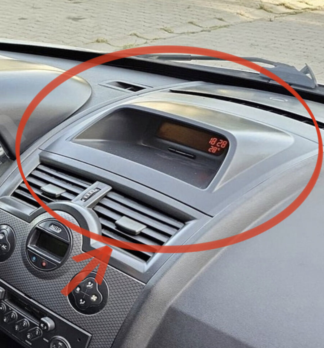 Renault Megane 2 Saat Radyo Uyumlu Çerçevesi