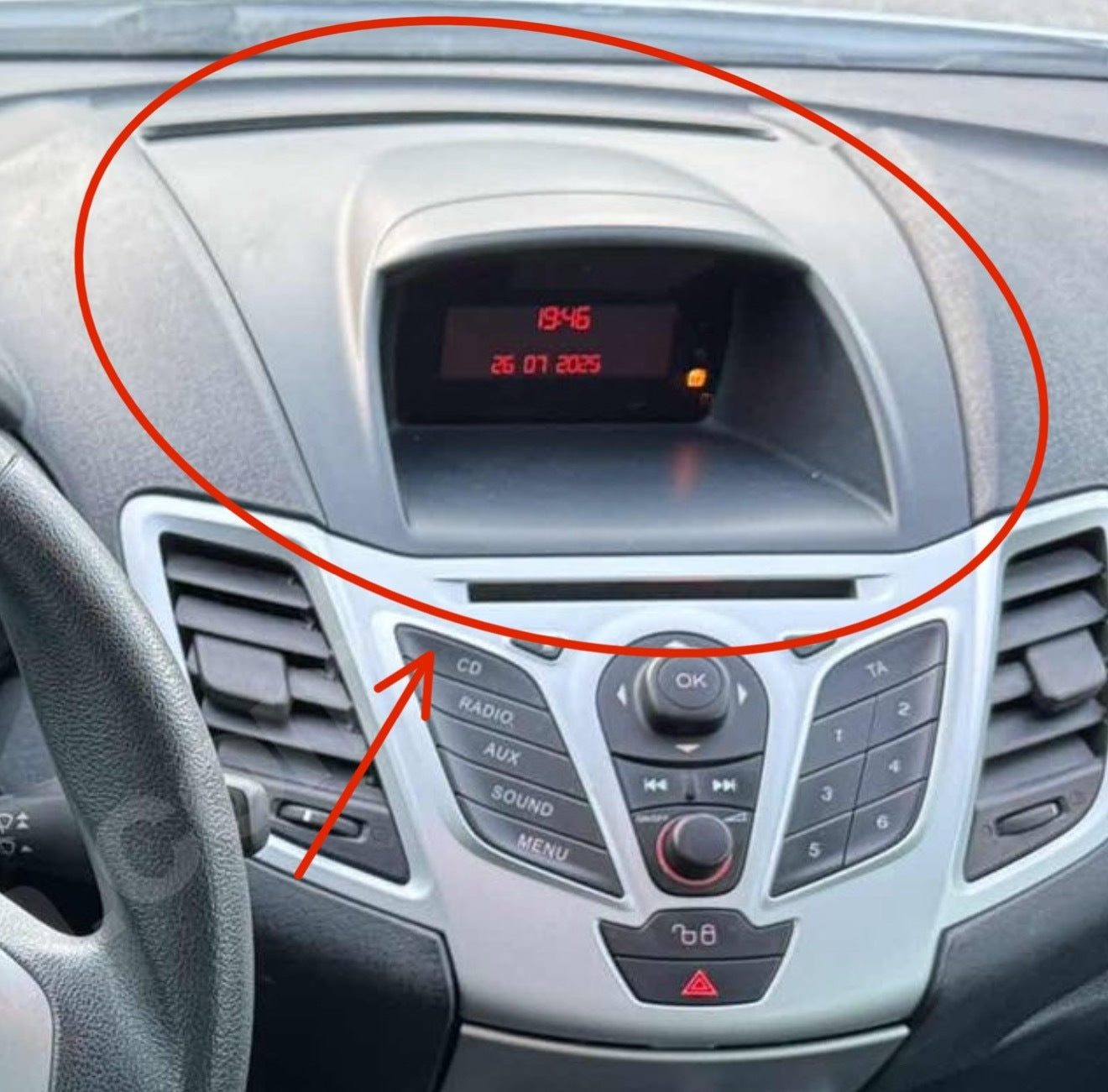 Ford Fiesta Ekran Uyumlu Çerçevesi