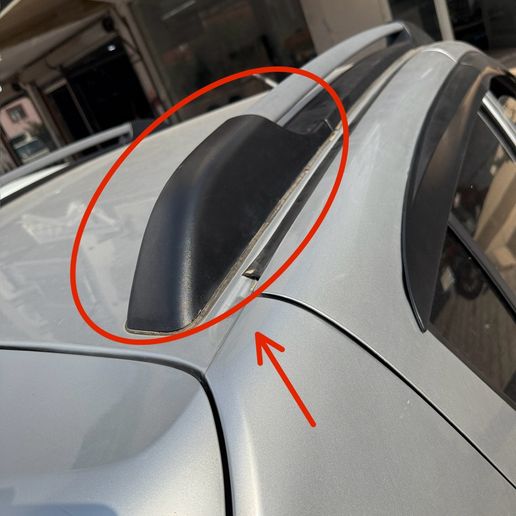 Dacia Sandero Uyumlu Çatı Çubuğu Arka Kapağı