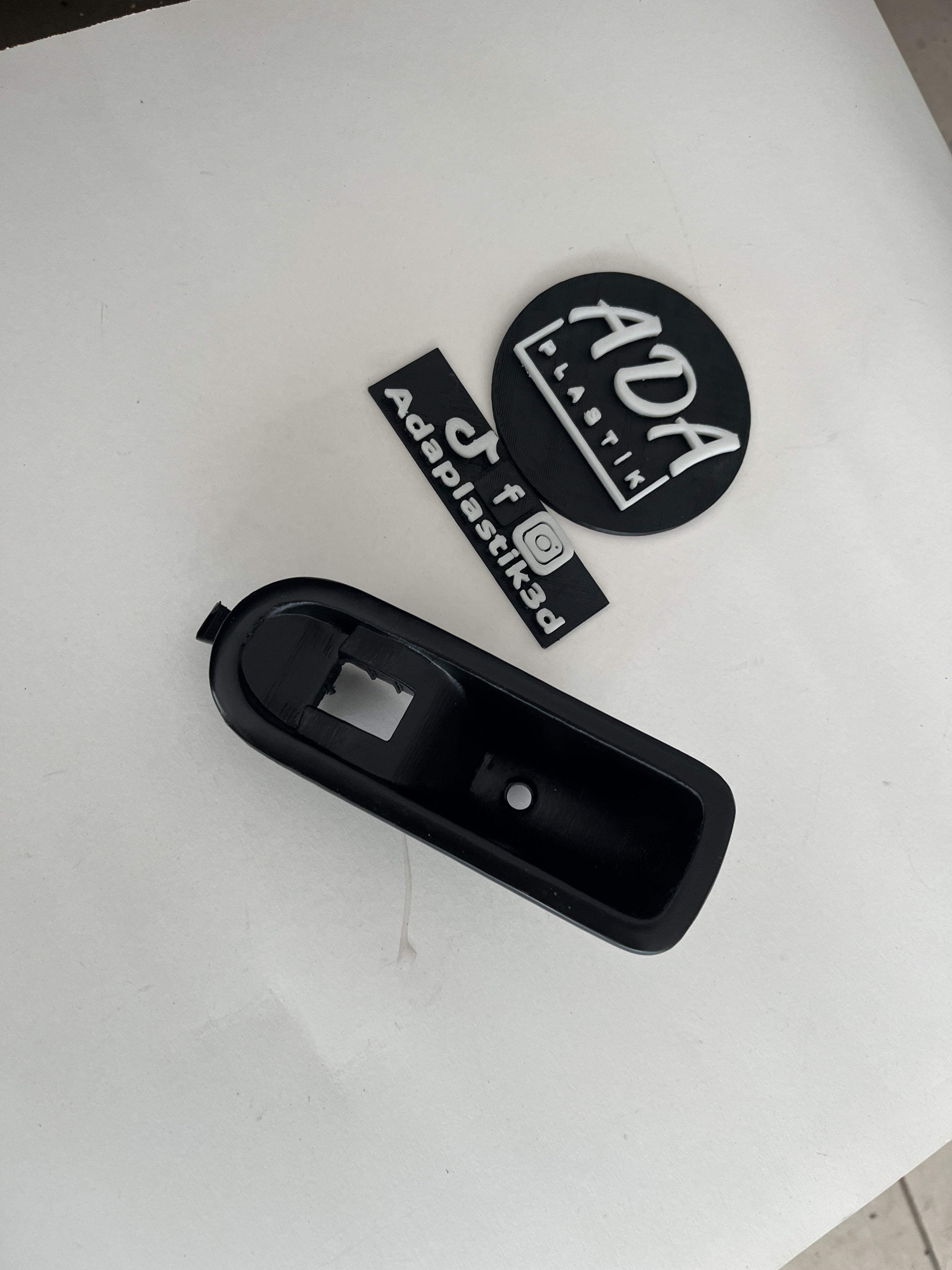 Renault Megane 2 Uyumlu Arka Cam Açma Düğme Çerçevesi