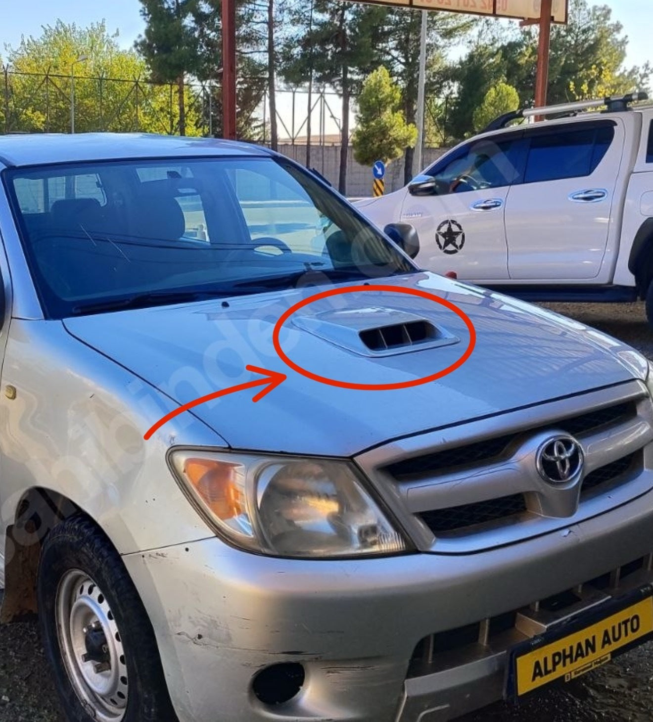 Toyota Hilux Uyumlu Motor Kaput Kapağı